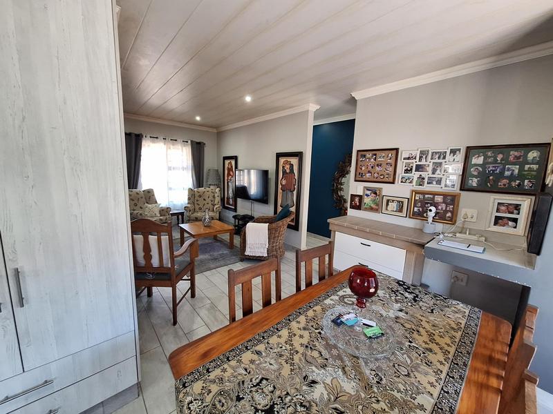 2 Bedroom Property for Sale in Dana Bay Western Cape